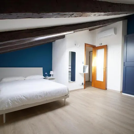 Il Gabbiano, Mansarda A * Trieste