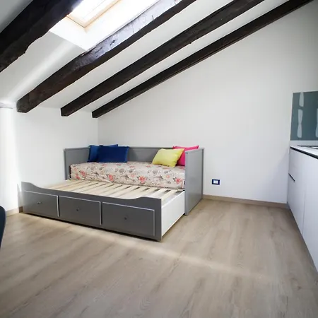 Il Gabbiano, Mansarda A Τεργέστη