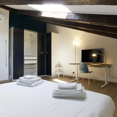 Il Gabbiano, Mansarda A Apartamento